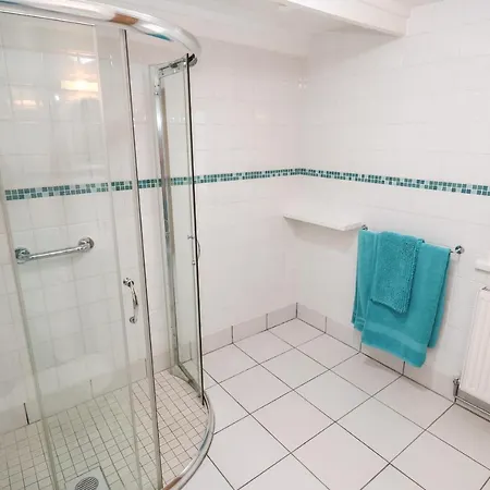 Holiday home Demelza